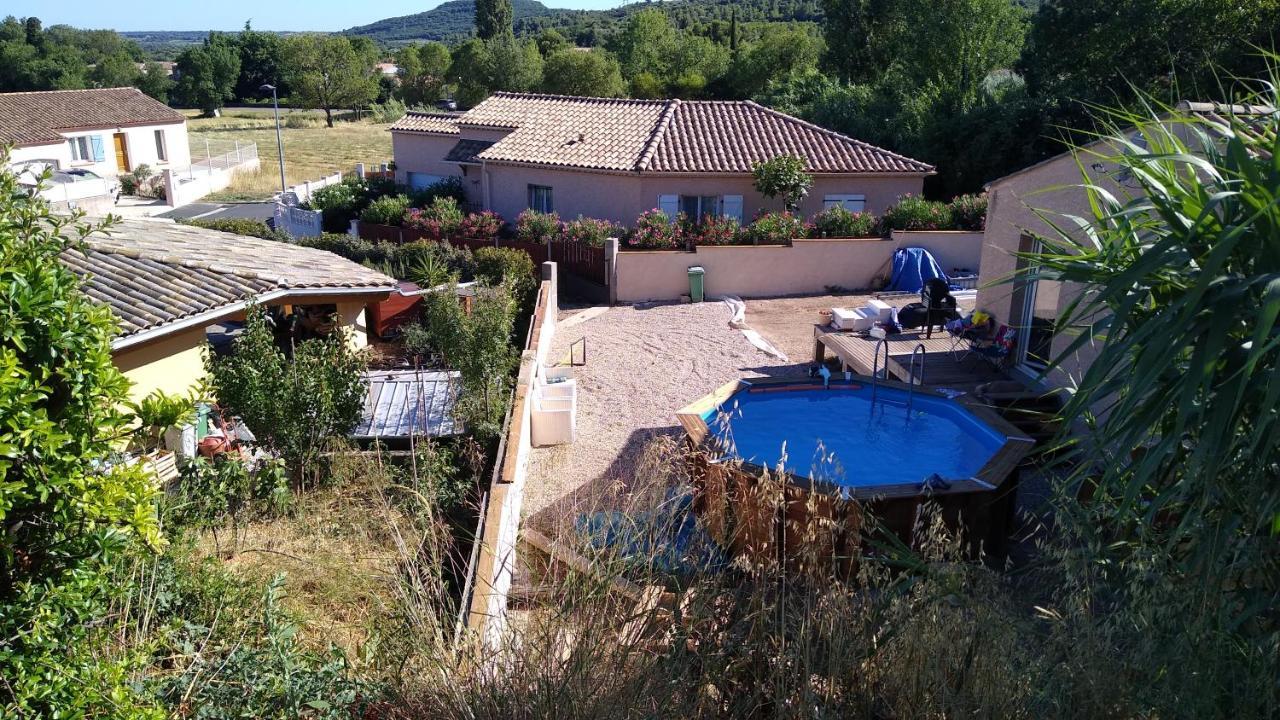 Poppey Villa Péret Exterior photo